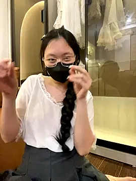 Snapshot of MEOW_MEO chatting on November 2025 04:30:02 PM MEOW MEO online show from November 2025 04:30:02 PM