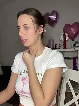 Snapshot of Hii_Lolla chatting on February 2025 07:05:01 PM Hii Lolla online show from February 2025 07:05:01 PM