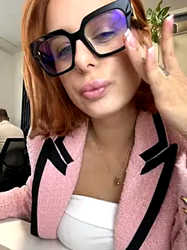 Snapshot of Hii_Lolla chatting on September 2025 06:06:02 AM Hii Lolla online show from September 2025 06:06:02 AM