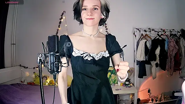 Violet Veliya online show from March 2025 05:58:02 PM