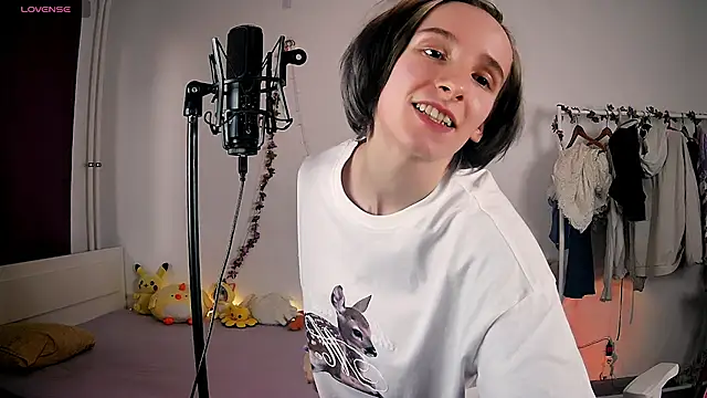 Violet Veliya online show from March 2025 03:46:02 PM