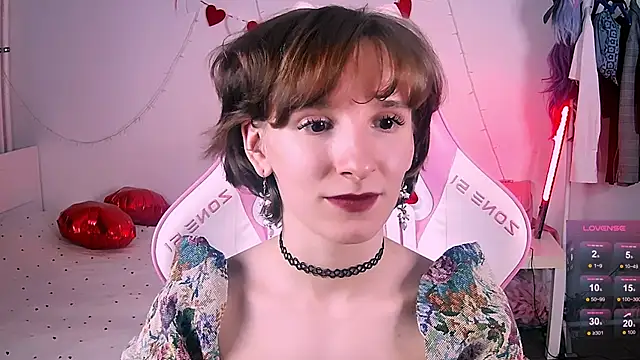 Snapshot of Violet_Veliya chatting on February 2026 04:02:01 PM Violet Veliya online show from February 2026 04:02:01 PM