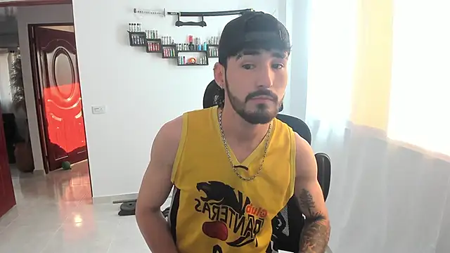 Snapshot of DmitriSanders chatting on March 2026 10:04:02 PM DmitriSanders online show from March 2026 10:04:02 PM