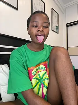 Grusha19 online show from April 2026 09:33:02 AM