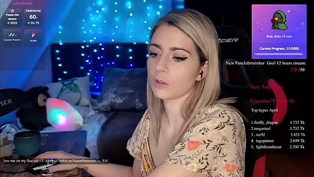 Lisaonthemoon online show from April 2026 03:10:02 PM
