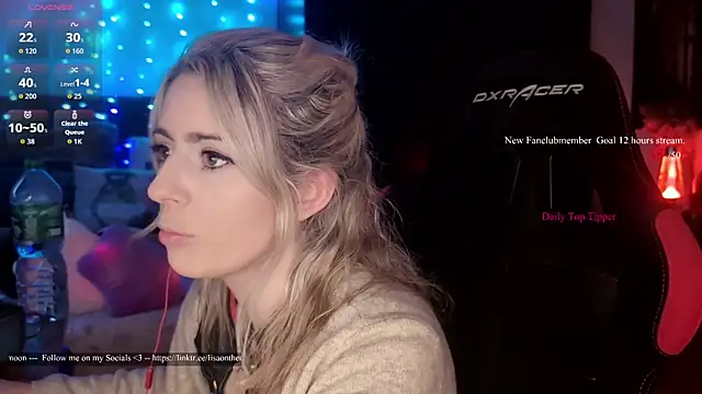 Lisaonthemoon online show from May 2026 04:34:01 PM