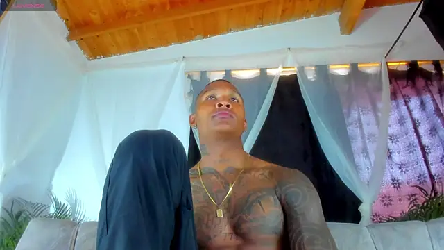 esteveen ortegas  online show from October 2025 04:13:01 PM