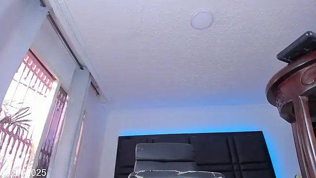 Brianna Stars online show from January 2025 09:16:01 PM