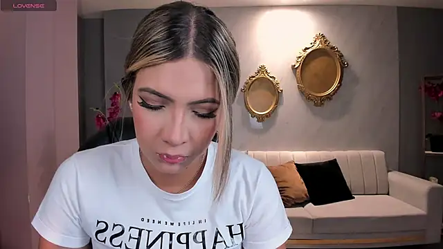 StacyEvansX online show from March 2025 10:07:02 AM