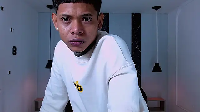 Damar fhelipe online show from October 2025 03:21:02 AM