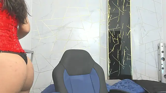 Snapshot of Cloeandtyfanny chatting on September 2025 03:19:01 AM Cloeandtyfanny online show from September 2025 03:19:01 AM