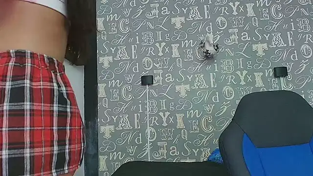 Snapshot of Cloeandtyfanny chatting on September 2025 09:31:01 PM Cloeandtyfanny online show from September 2025 09:31:01 PM