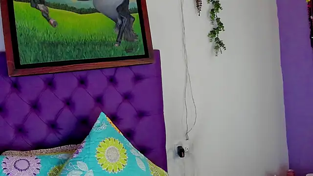 Cloeandtyfanny online show from June 2026 04:39:02 PM