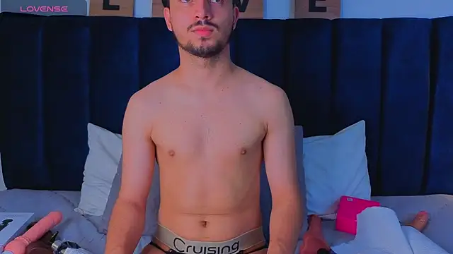 Snapshot of Issac_james_ chatting on March 2026 03:39:01 AM Issac james online show from March 2026 03:39:01 AM