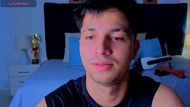 Snapshot of Issac_james_ chatting on April 2026 03:00:02 AM Issac james online show from April 2026 03:00:02 AM