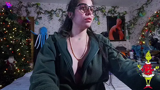 Elizabeth77  online show from December 2024 08:14:02 PM