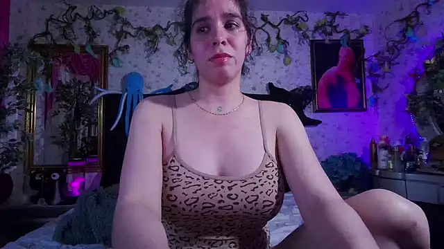Elizabeth77  online show from January 2025 08:04:01 PM