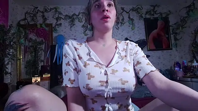 Elizabeth77  online show from October 2025 09:13:01 PM