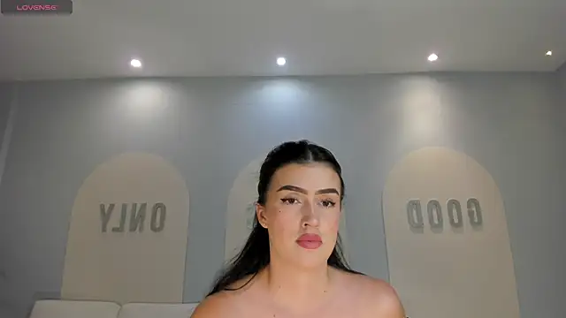 PaulinaSantos  online show from April 2026 07:15:01 PM