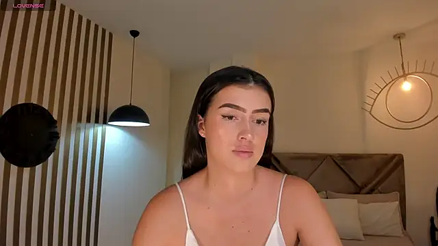 PaulinaSantos  online show from April 2026 06:24:02 PM