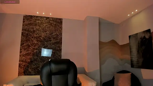 PaulinaSantos  online show from May 2026 07:20:02 PM