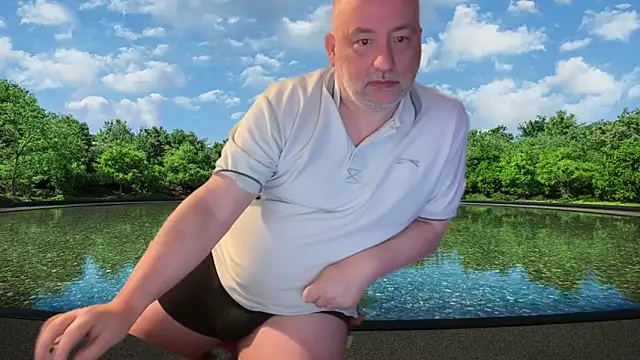 Snapshot of LondonTeffy chatting on December 2024 10:09:02 PM LondonTeffy online show from December 2024 10:09:02 PM