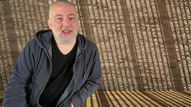 Snapshot of LondonTeffy chatting on December 2024 12:39:02 PM LondonTeffy online show from December 2024 12:39:02 PM