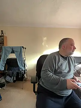 Snapshot of LondonTeffy chatting on December 2024 10:10:02 AM LondonTeffy online show from December 2024 10:10:02 AM