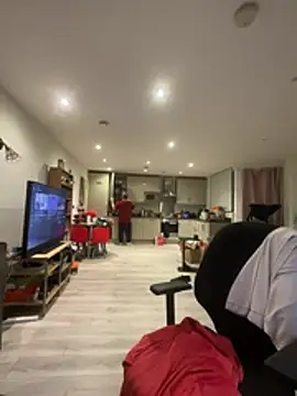 LondonTeffy online show from March 2026 10:04:02 PM