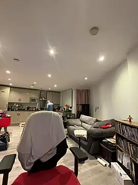 LondonTeffy online show from March 2026 09:05:01 PM