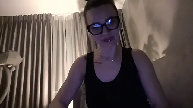 SweetMonicaUK online show from February 2026 10:17:01 PM