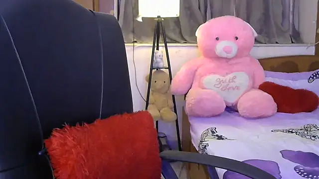 Snapshot of Black_cat_cutie chatting on March 2026 05:03:02 AM Black cat cutie online show from March 2026 05:03:02 AM