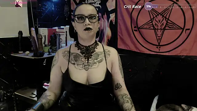 Evil Queen 666 online show from May 2026 06:20:02 AM