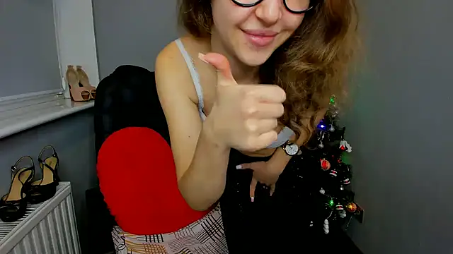 Snapshot of AfinaCutie chatting on January 2025 01:31:01 PM AfinaCutie online show from January 2025 01:31:01 PM