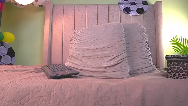 patty m online show from June 2026 12:02:01 PM