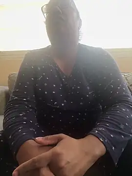 ebonyred online show from December 2025 03:08:02 PM