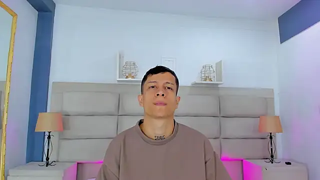 Snapshot of AgarEvans chatting on December 2025 04:43:02 AM AgarEvans online show from December 2025 04:43:02 AM