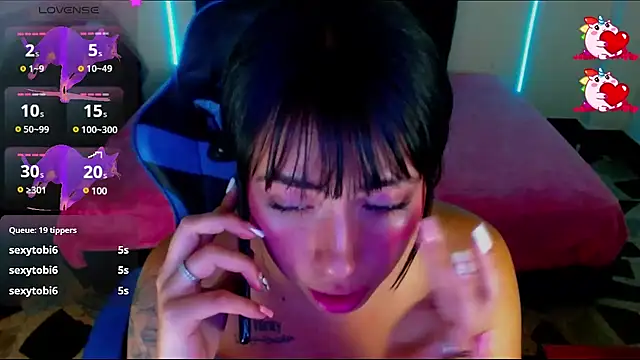 Snapshot of sylvana_19 chatting on December 2024 09:00:02 PM sylvana 19 online show from December 2024 09:00:02 PM