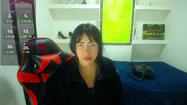 Snapshot of sylvana_19 chatting on January 2025 10:48:01 PM sylvana 19 online show from January 2025 10:48:01 PM