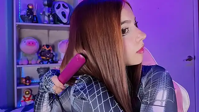 Snapshot of EmilyMiller_ chatting on November 2025 08:40:01 PM EmilyMiller online show from November 2025 08:40:01 PM