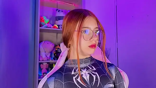 EmilyMiller  online show from January 2026 04:34:01 PM