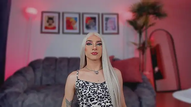 Snapshot of Taylor__foxxx chatting on September 2025 05:07:02 AM Taylor foxxx online show from September 2025 05:07:02 AM
