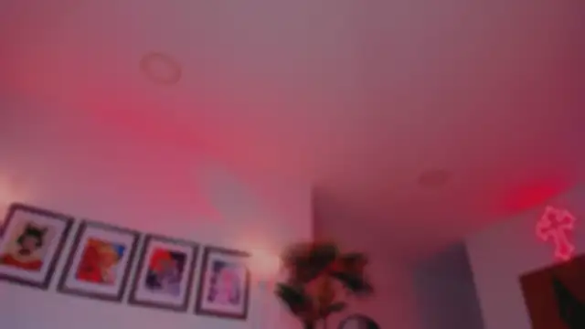 Taylor  foxxx online show from November 2025 05:10:01 AM