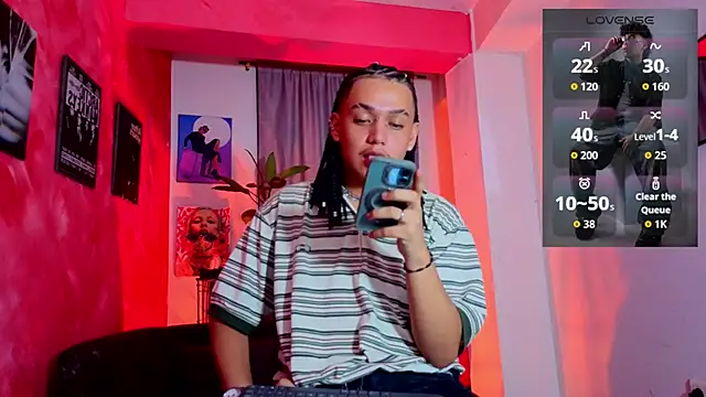 Snapshot of GaelOconner chatting on March 2026 03:29:02 AM GaelOconner online show from March 2026 03:29:02 AM