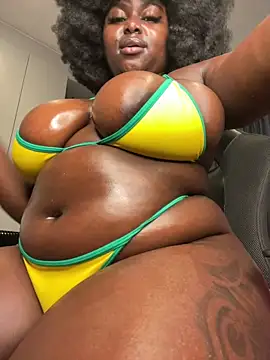 Honeycoco0211 online show from May 2026 02:00:01 PM