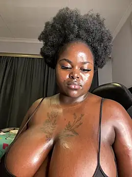 Honeycoco0211 online show from June 2026 07:49:01 PM