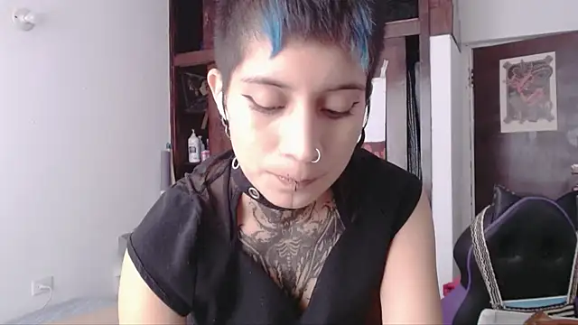 Snapshot of _Apola_77 chatting on October 2025 06:27:01 PM Apola 77 online show from October 2025 06:27:01 PM