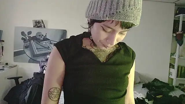 Snapshot of _Apola_77 chatting on February 2026 10:41:01 PM Apola 77 online show from February 2026 10:41:01 PM