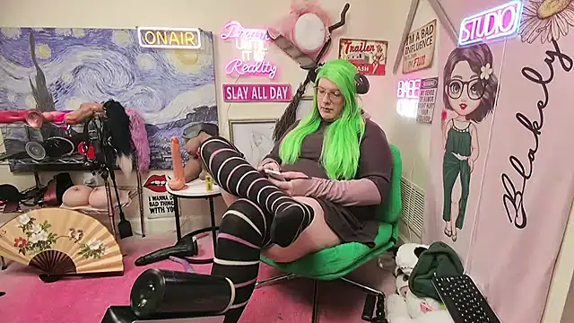 Snapshot of Blakelytgirl chatting on February 2026 04:57:02 PM Blakelytgirl online show from February 2026 04:57:02 PM