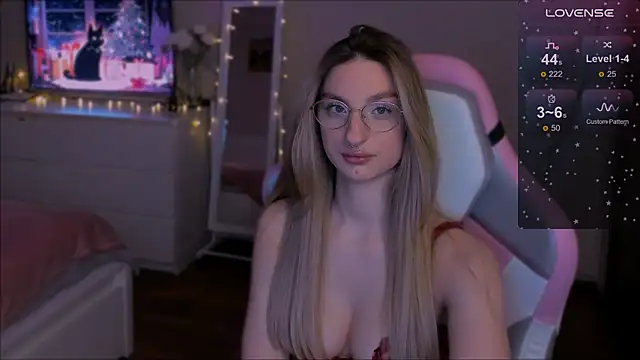 Snapshot of Lexy_kiky chatting on December 2024 11:36:02 PM Lexy kiky online show from December 2024 11:36:02 PM